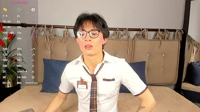 cherryy boy online show from April 15, 2026, 7:58 pm