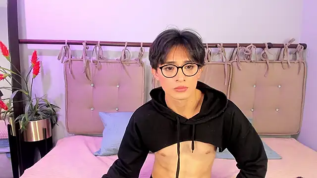 cherryy boy online show from May 20, 2026, 9:32 pm