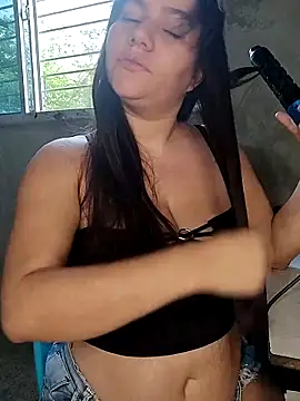 ariana d20 online show from October 31, 2025, 11:44 am