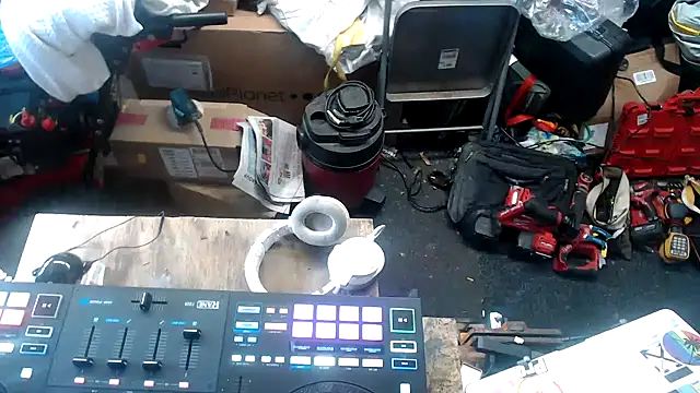 tongueispowerr6d9 online show from January 2, 2025, 6:01 pm