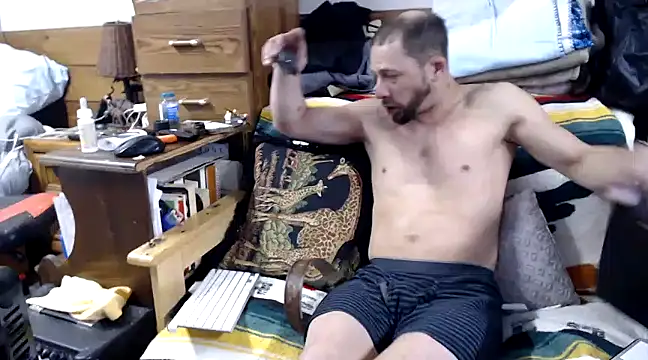 tongueispowerr6d9 online show from February 12, 2025, 3:40 am