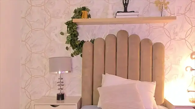 Roma  love online show from December 11, 2024, 12:23 pm