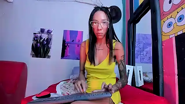 Laizasamantha2 online show from January 10, 2025, 4:41 pm