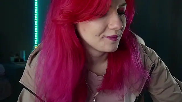 joyhannahh online show from December 17, 2025, 6:47 pm