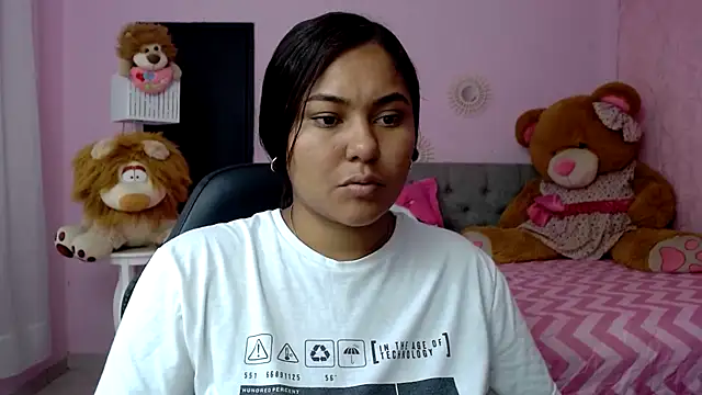 ariel milk online show from December 5, 2025, 7:10 pm