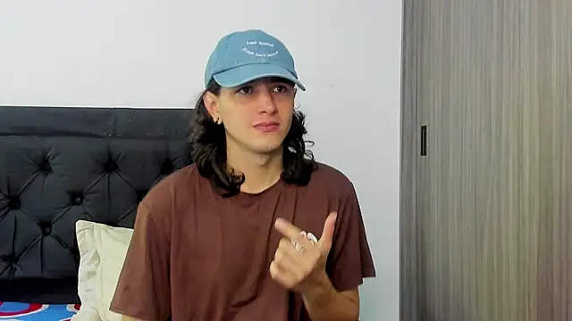 alex connorr online show from January 11, 2025, 4:03 pm