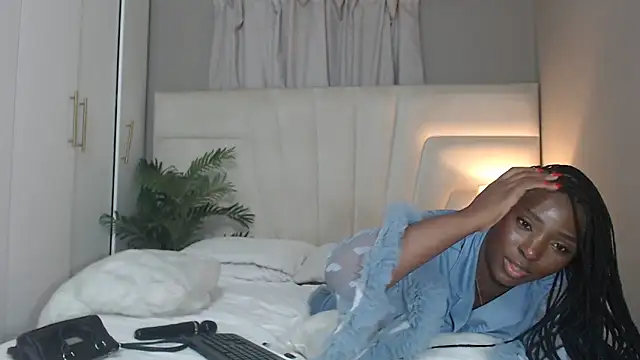 naughtyblackdolie online show from October 24, 2025, 10:17 pm