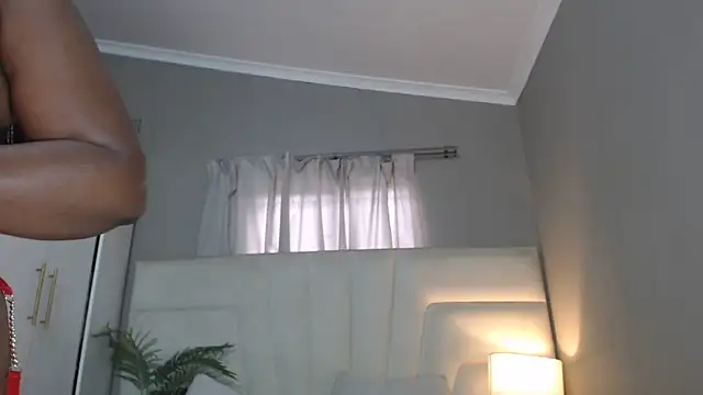 naughtyblackdolie online show from January 17, 2026, 8:08 am