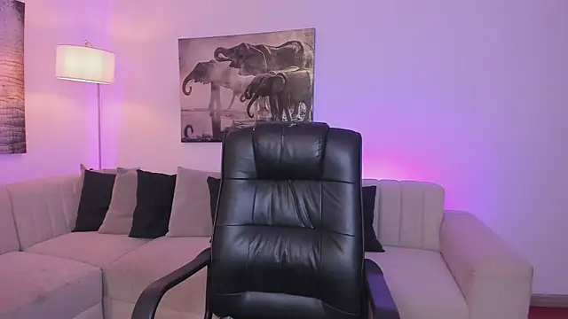 Snapshot of alaia7h chatting on November 23, 2025, 7:46 pm alaia7h online show from November 23, 2025, 7:46 pm