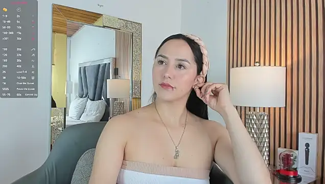 hazel ross tcw online show from February 12, 2025, 1:27 pm