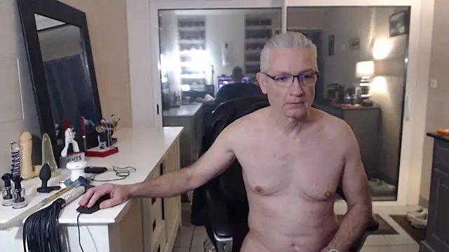 Snapshot of Goduleur69 chatting on January 15, 2025, 8:16 pm Goduleur69 online show from January 15, 2025, 8:16 pm