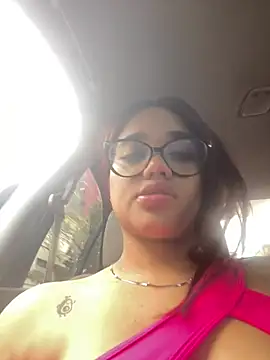 Snapshot of ElaEndez_ chatting on January 26, 2025, 7:52 pm ElaEndez online show from January 26, 2025, 7:52 pm