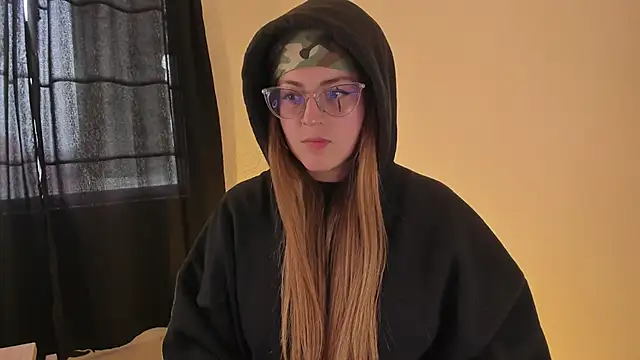 tekila   online show from March 7, 2025, 8:44 pm