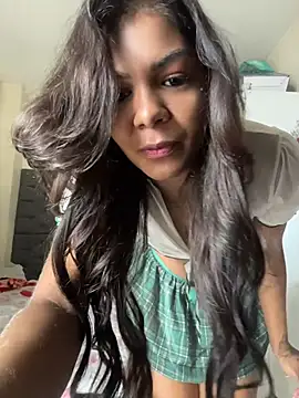 Indiazinhax online show from April 14, 2026, 12:11 pm