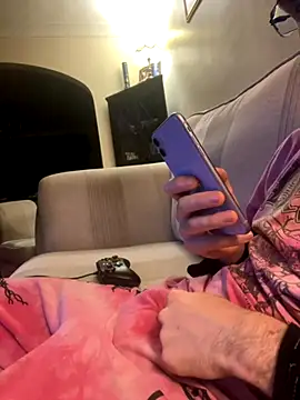 EE123458 online show from November 23, 2025, 8:08 pm