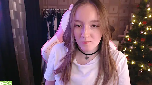 MoonlishSiren online show from January 31, 2025, 11:45 pm