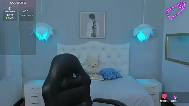 Lisa7 7 online show from October 15, 2025, 6:52 pm