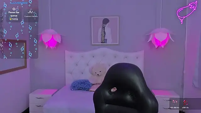 Lisa7 7 online show from January 14, 2026, 5:51 pm