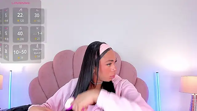 Snapshot of Nicole_Paradise chatting on February 26, 2026, 12:48 pm Nicole Paradise online show from February 26, 2026, 12:48 pm