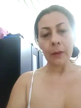 Snapshot of Mia-funny20 chatting on March 19, 2025, 2:16 am Mia-funny20 online show from March 19, 2025, 2:16 am