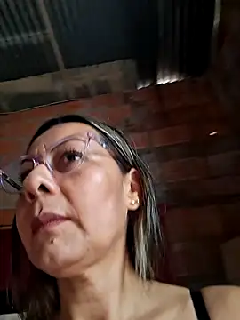 Mia-funny20 online show from January 31, 2026, 9:02 pm