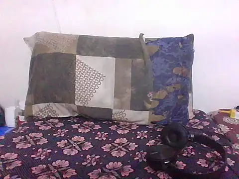 Snapshot of Gray_lund chatting on March 3, 2026, 1:50 pm Gray lund online show from March 3, 2026, 1:50 pm