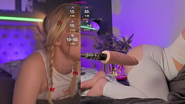Snapshot of Sexydoll112 chatting on December 30, 2024, 11:06 pm Sexydoll112 online show from December 30, 2024, 11:06 pm