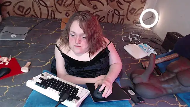 Snapshot of MiniNatalie chatting on March 10, 2025, 8:26 am MiniNatalie online show from March 10, 2025, 8:26 am