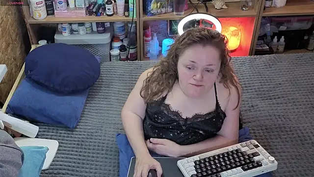 MiniNatalie online show from March 26, 2026, 7:14 am