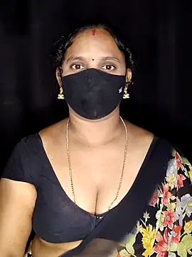 vintage-vibs online show from April 8, 2026, 5:57 pm