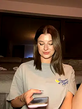 Snapshot of Mia-Minou chatting on September 9, 2025, 8:41 pm Mia-Minou online show from September 9, 2025, 8:41 pm