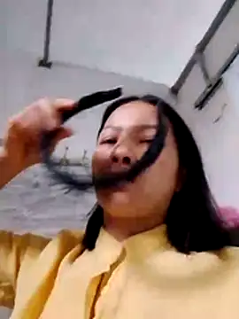 Snapshot of Aninyin22 chatting on January 19, 2026, 2:15 am Aninyin22 online show from January 19, 2026, 2:15 am