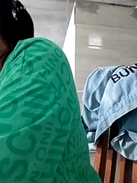 Snapshot of Aninyin22 chatting on March 19, 2026, 12:58 am Aninyin22 online show from March 19, 2026, 12:58 am