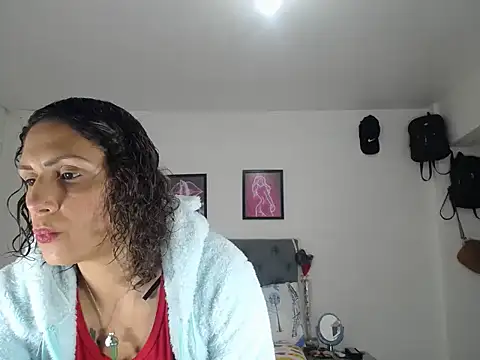 Corina hot online show from November 30, 2025, 6:34 pm