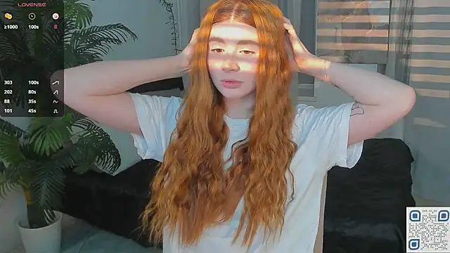 Freckle Diyana online show from February 23, 2025, 10:42 pm