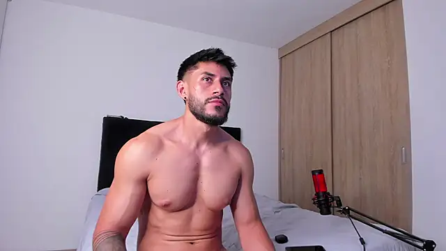 Snapshot of alexxxmachine chatting on February 18, 2025, 12:37 am alexxxmachine online show from February 18, 2025, 12:37 am