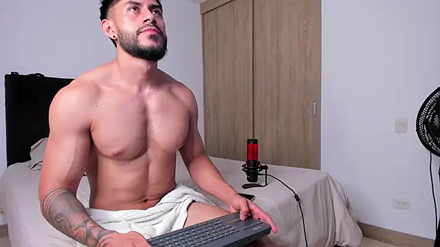 Snapshot of alexxxmachine chatting on February 27, 2025, 12:54 am alexxxmachine online show from February 27, 2025, 12:54 am