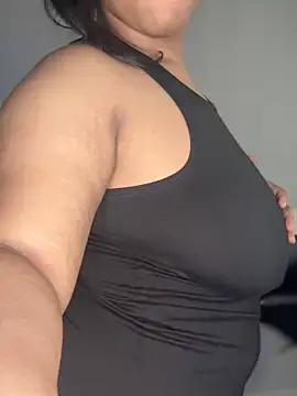 Snapshot of MissAriisback chatting on September 11, 2025, 8:20 pm MissAriisback online show from September 11, 2025, 8:20 pm