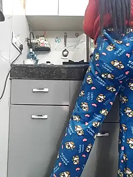 Manpreet kaur21 online show from December 25, 2024, 1:41 pm