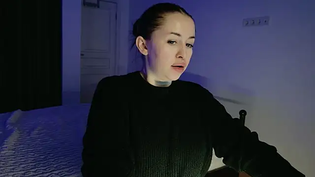 VioletCatt online show from November 28, 2025, 6:49 am