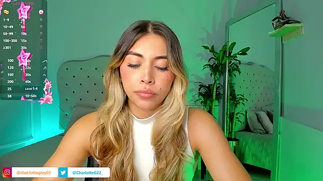 Snapshot of charlotte__grey chatting on January 18, 2025, 8:19 pm charlotte grey online show from January 18, 2025, 8:19 pm