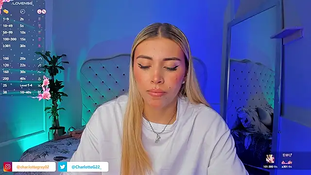 Snapshot of charlotte__grey chatting on March 17, 2025, 7:58 pm charlotte grey online show from March 17, 2025, 7:58 pm
