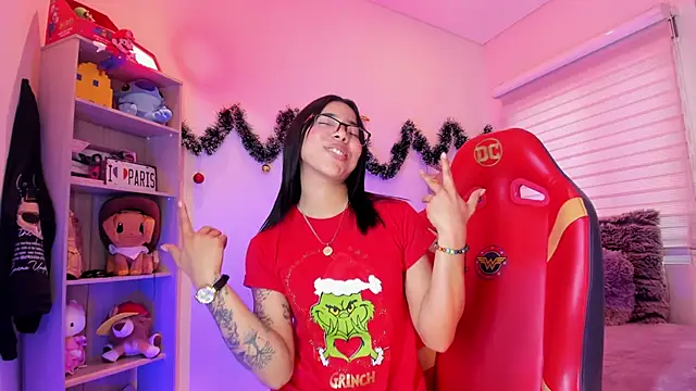 Snapshot of madelyn_rose_ chatting on December 26, 2024, 8:53 pm madelyn rose  online show from December 26, 2024, 8:53 pm