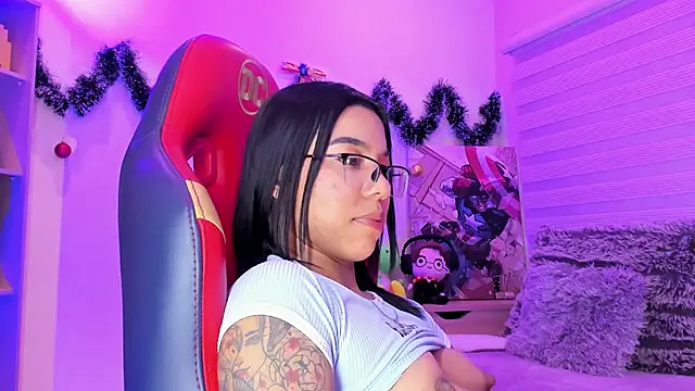 Snapshot of madelyn_rose_ chatting on January 9, 2025, 8:45 am madelyn rose  online show from January 9, 2025, 8:45 am
