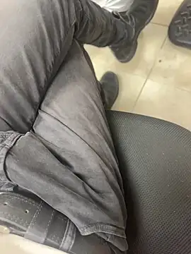 hotisraeli online show from February 17, 2025, 8:19 am