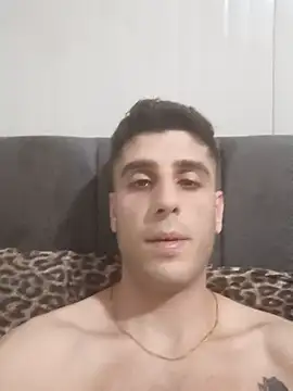 arenn1997 online show from May 16, 2026, 1:13 am