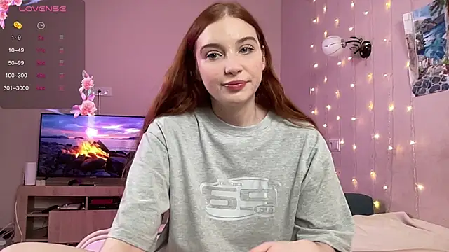 Snapshot of cinnabon_girls chatting on January 17, 2025, 3:00 pm cinnabon girls online show from January 17, 2025, 3:00 pm