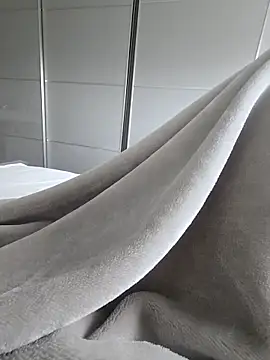 Hardmard online show from April 14, 2026, 3:51 pm