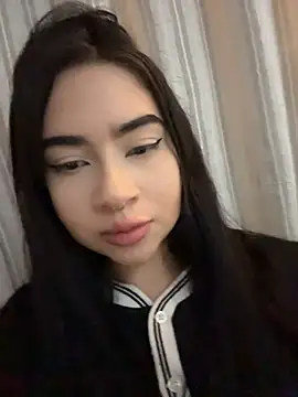 corallwells online show from April 9, 2026, 3:17 am