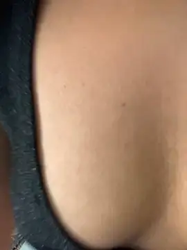 Snapshot of Pinkhotbaby chatting on October 21, 2025, 5:02 pm Pinkhotbaby online show from October 21, 2025, 5:02 pm